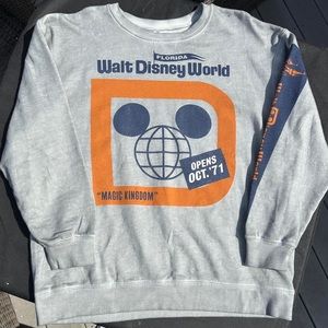 DISNEY VAULT CREWNECK